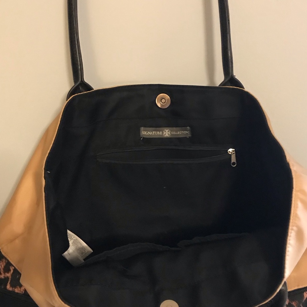 Purse - Picture 3 of 4
